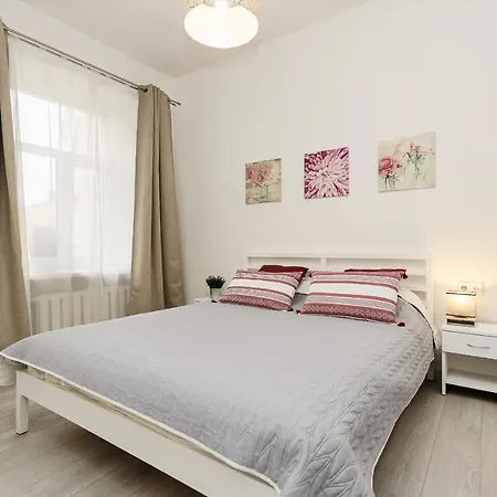 Arida Apartment *
