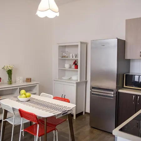 Apartment Arida *